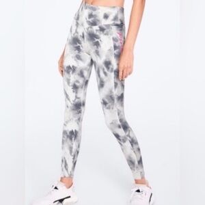 Victoria's Secret PINK white gray tiy-dry mid rise athletic leggings size medium